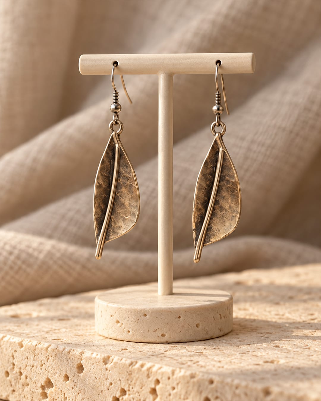 Boucles d’Oreilles Feuille Élancée – Image 2