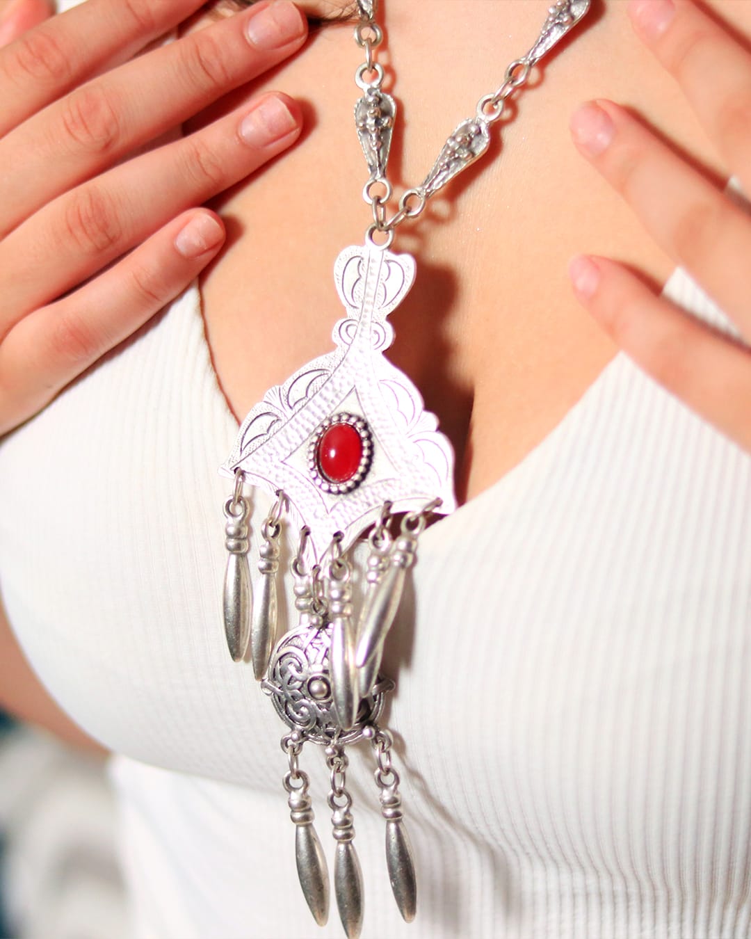 Collier Héritage Rouge – Image 4